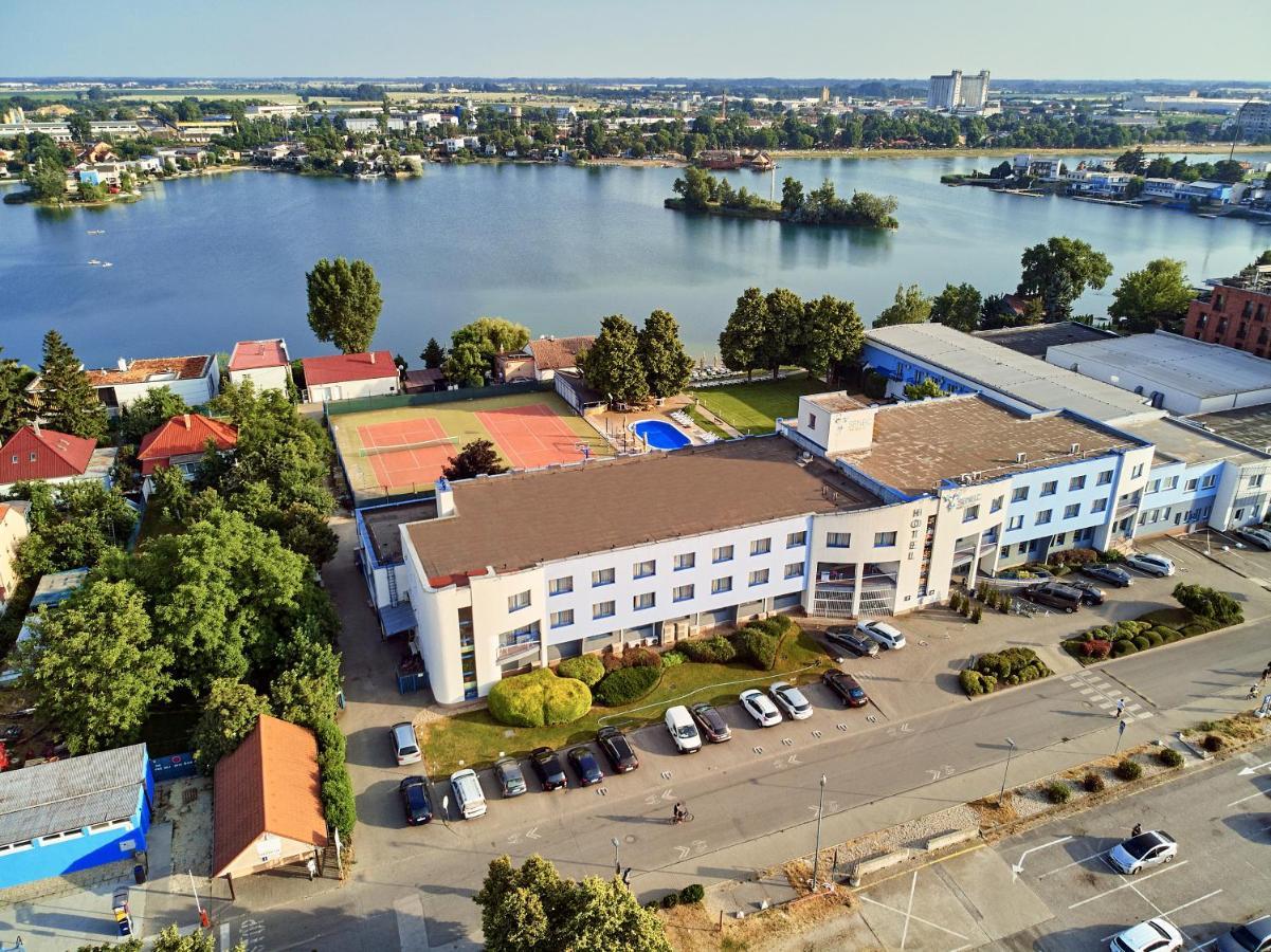 Hotel Senec Aqua Resort Exterior photo